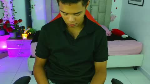 kael_fox online show from April 12, 6:42 pm