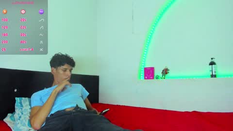 Snapshot of kai_bormann chatting on October 25, 7:48 pm kai_bormann online show from October 25, 7:48 pm