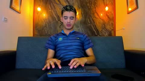 Snapshot of kai_bormann chatting on March 7, 5:18 am kai_bormann online show from March 7, 5:18 am