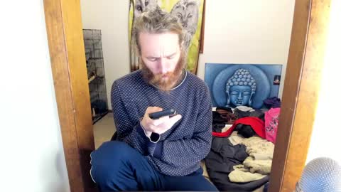 Snapshot of kaiku77 chatting on December 15, 10:15 pm Kaiku77 online show from December 15, 10:15 pm