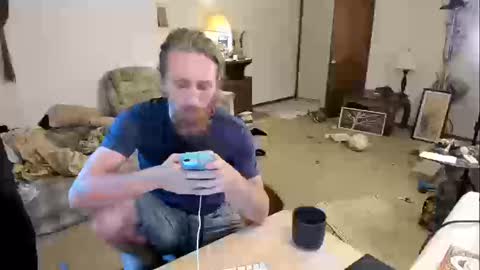 Snapshot of kaiku77 chatting on September 11, 4:39 pm Kaiku77 online show from September 11, 4:39 pm