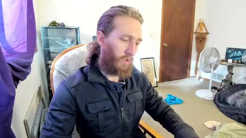 Snapshot of kaiku77 chatting on March 6, 9:31 pm Kaiku77 online show from March 6, 9:31 pm