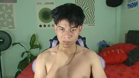 Davee online show from April 21, 12:11 pm