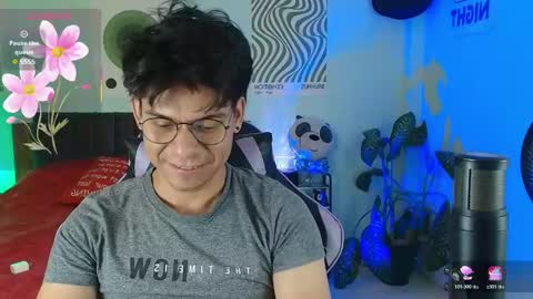 Davee online show from May 6, 12:28 pm