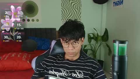 Davee online show from May 9, 12:33 am