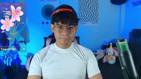 Davee online show from May 1, 12:30 pm