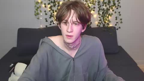 Snapshot of kaislutx chatting on October 6, 7:29 pm slutkai online show from October 6, 7:29 pm