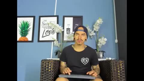 Snapshot of kaletattoos chatting on September 14, 11:45 am Kale online show from September 14, 11:45 am