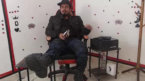 Kaleth online show from October 18, 11:53 pm