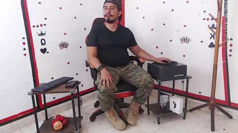 Snapshot of kalethbigdick88 chatting on October 16, 2:58 pm Kaleth online show from October 16, 2:58 pm