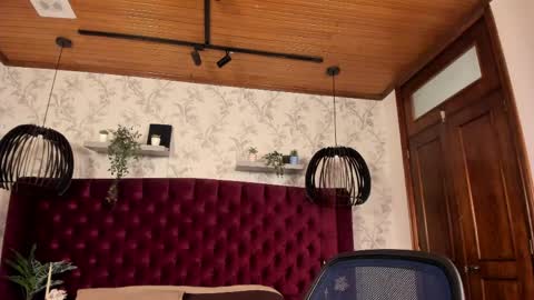 jhon online show from April 1, 1:41 pm