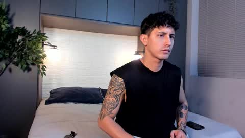 jhon online show from March 8, 1:59 pm