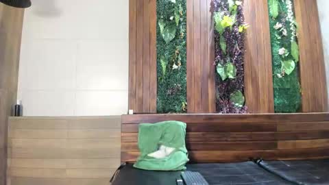 jhon online show from March 27, 12:06 pm