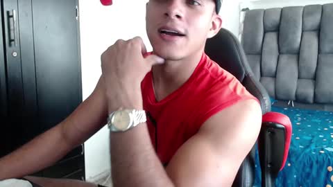 K A N E online show from December 15, 6:26 pm