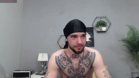 Kane online show from April 25, 9:45 pm