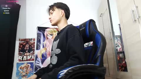 andres online show from May 13, 11:40 am