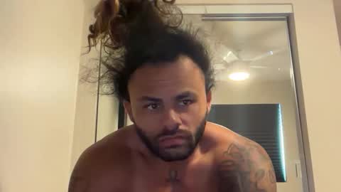 kaptanhook9 online show from March 31, 11:06 pm