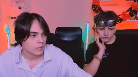 Snapshot of karl_mans chatting on October 26, 7:49 pm Karl online show from October 26, 7:49 pm