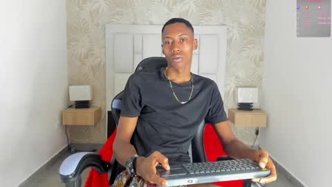 Snapshot of karllhil chatting on September 22, 11:43 am karllhil online show from September 22, 11:43 am