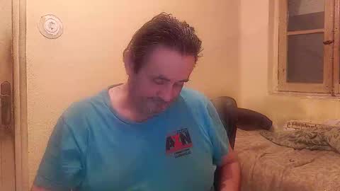 Snapshot of karlpal chatting on October 25, 6:04 am karlpal online show from October 25, 6:04 am