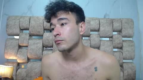 Kaht y Aiden online show from April 15, 7:58 pm