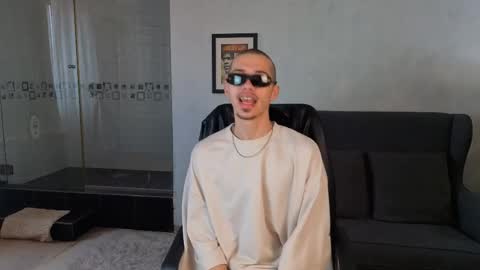 KaydenDrew online show from April 11, 7:45 am