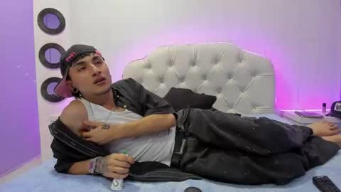 kayn_333 online show from June 13, 6:00 am