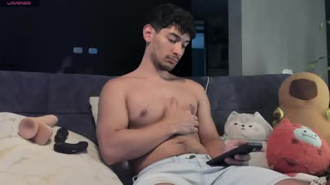 Kayn online show from June 4, 8:37 pm