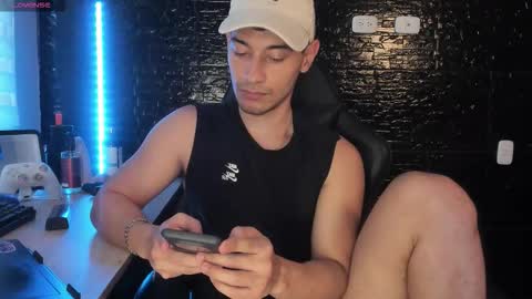 Kayn online show from March 30, 9:27 pm