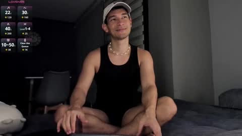 Snapshot of kayn_kalo chatting on October 12, 7:02 am Kayn online show from October 12, 7:02 am