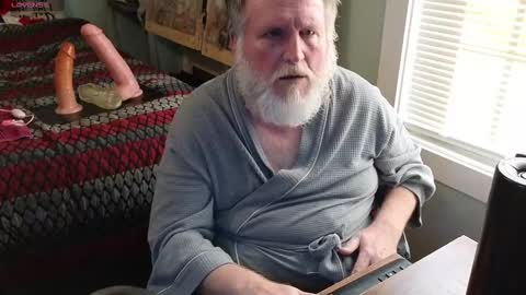 Snapshot of keithobrian chatting on March 8, 9:08 pm Keithobrian online show from March 8, 9:08 pm