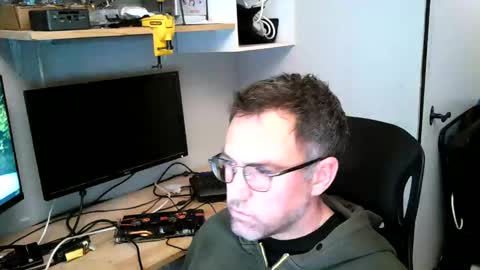 Snapshot of kelvin06133 chatting on January 19, 10:17 pm kelvin06133 online show from January 19, 10:17 pm