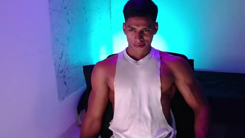 ken__owensx online show from May 1, 5:48 pm