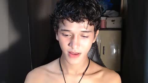 Snapshot of ken_bigcockxx chatting on September 18, 2:08 pm Ken online show from September 18, 2:08 pm