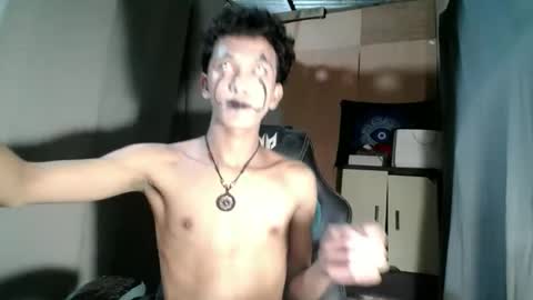 Snapshot of ken_bigcockxx chatting on October 29, 6:55 pm Ken online show from October 29, 6:55 pm