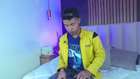 Snapshot of ken_boy_ chatting on January 31, 2:48 am online show from January 31, 2:48 am
