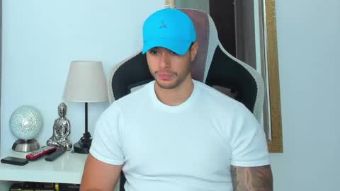 ken_mailik online show from April 29, 7:20 pm