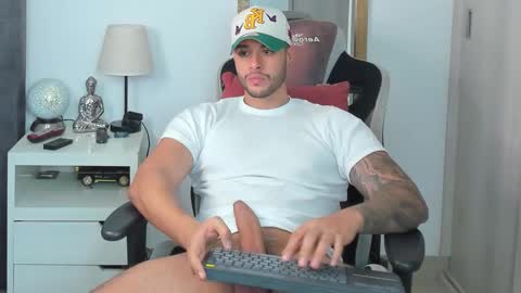 ken_mailik online show from March 6, 5:37 am