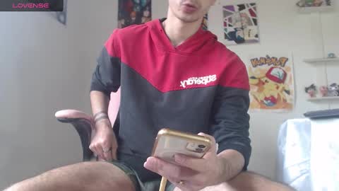 Snapshot of kendall_ros chatting on December 30, 4:40 pm kendall ross online show from December 30, 4:40 pm