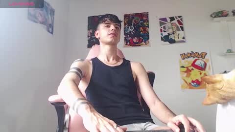 Snapshot of kendall_ros chatting on February 24, 3:31 pm kendall ross online show from February 24, 3:31 pm