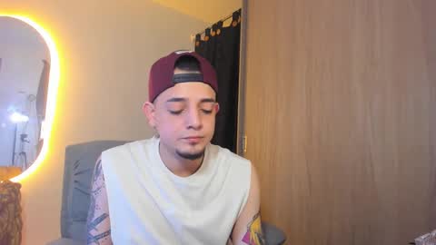 Snapshot of kendel_dimitri chatting on February 1, 7:57 am kendel_dimitri online show from February 1, 7:57 am