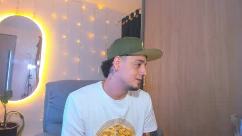 Snapshot of kendel_dimitri chatting on December 28, 7:00 am kendel_dimitri online show from December 28, 7:00 am