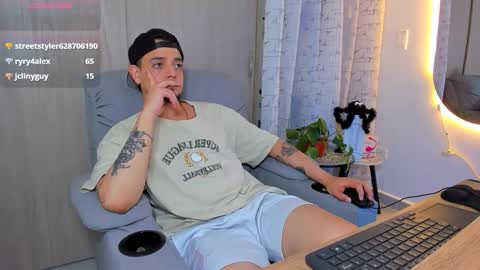 Snapshot of kendel_dimitri chatting on October 20, 5:22 am kendel_dimitri online show from October 20, 5:22 am