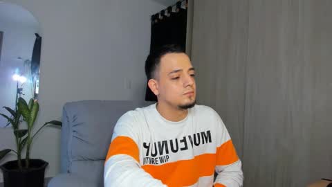 Snapshot of kendel_dimitri chatting on March 2, 4:07 am kendel_dimitri online show from March 2, 4:07 am