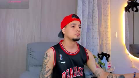 Snapshot of kendel_dimitri chatting on October 18, 12:15 am kendel_dimitri online show from October 18, 12:15 am