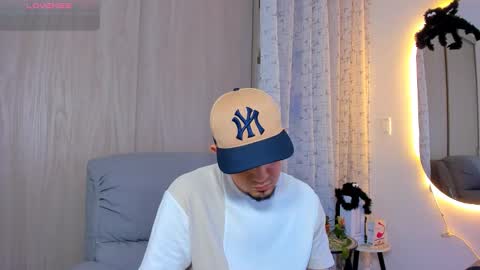 Snapshot of kendel_dimitri chatting on October 26, 5:09 am kendel_dimitri online show from October 26, 5:09 am