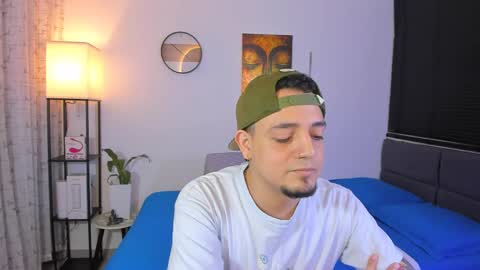 kendel_dimitri online show from May 14, 2:09 am