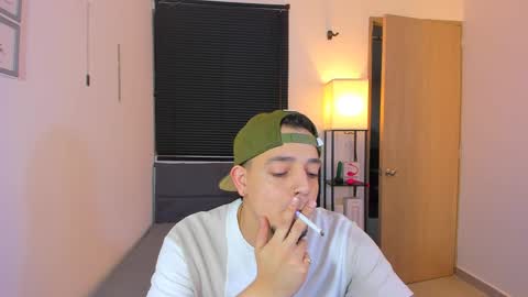kendel_dimitri online show from May 9, 9:10 am