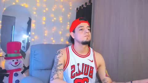 Snapshot of kendel_dimitri chatting on December 14, 5:51 am kendel_dimitri online show from December 14, 5:51 am