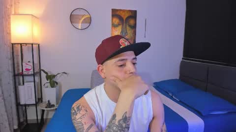 kendel_dimitri online show from June 11, 2:53 am
